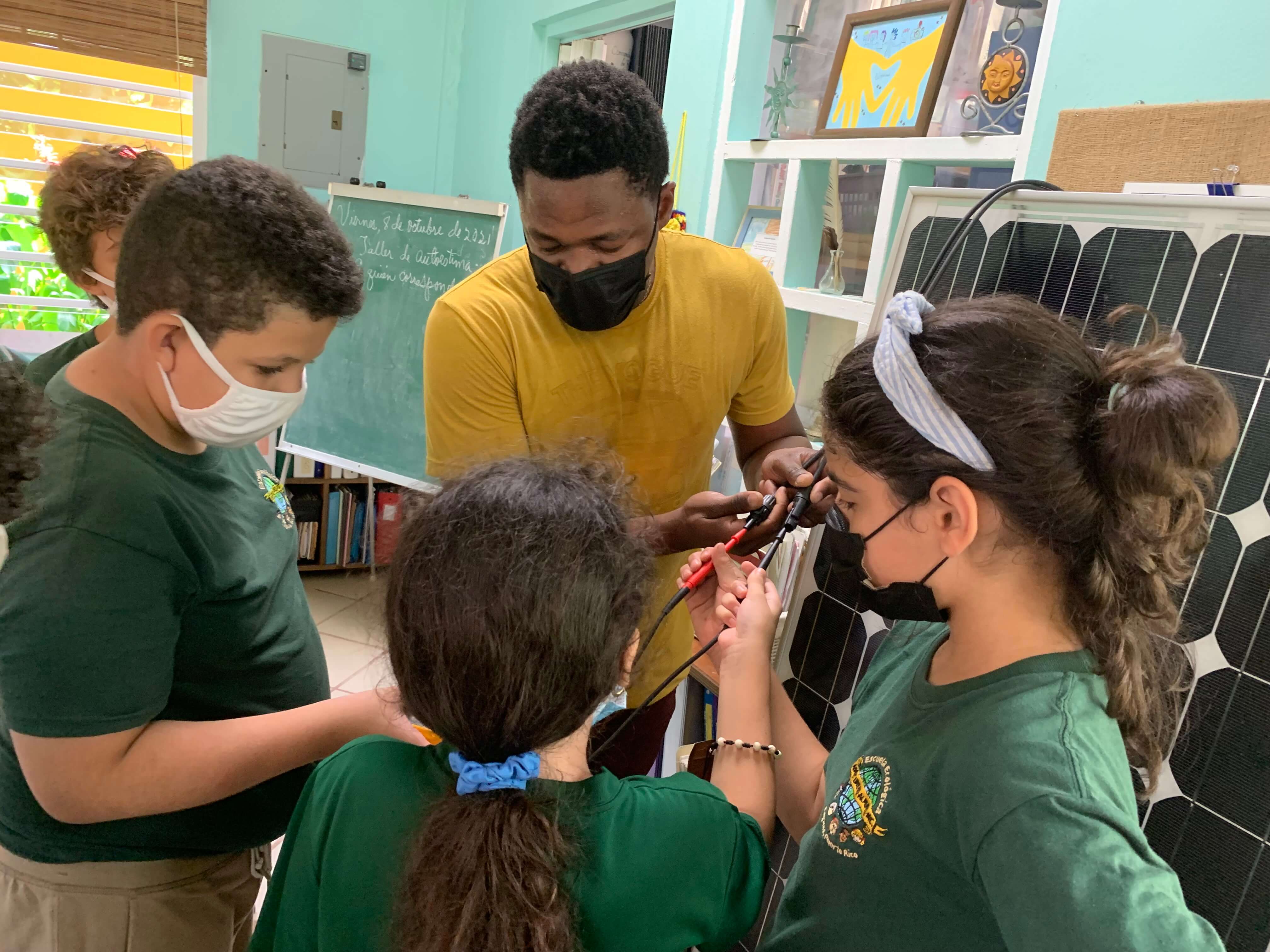 Edwin Teaching - Caguas School
