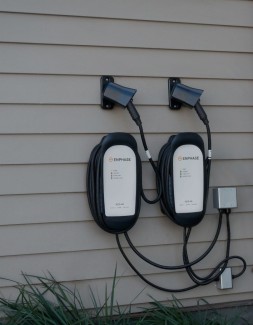 Article-Multiple EVs-portrait